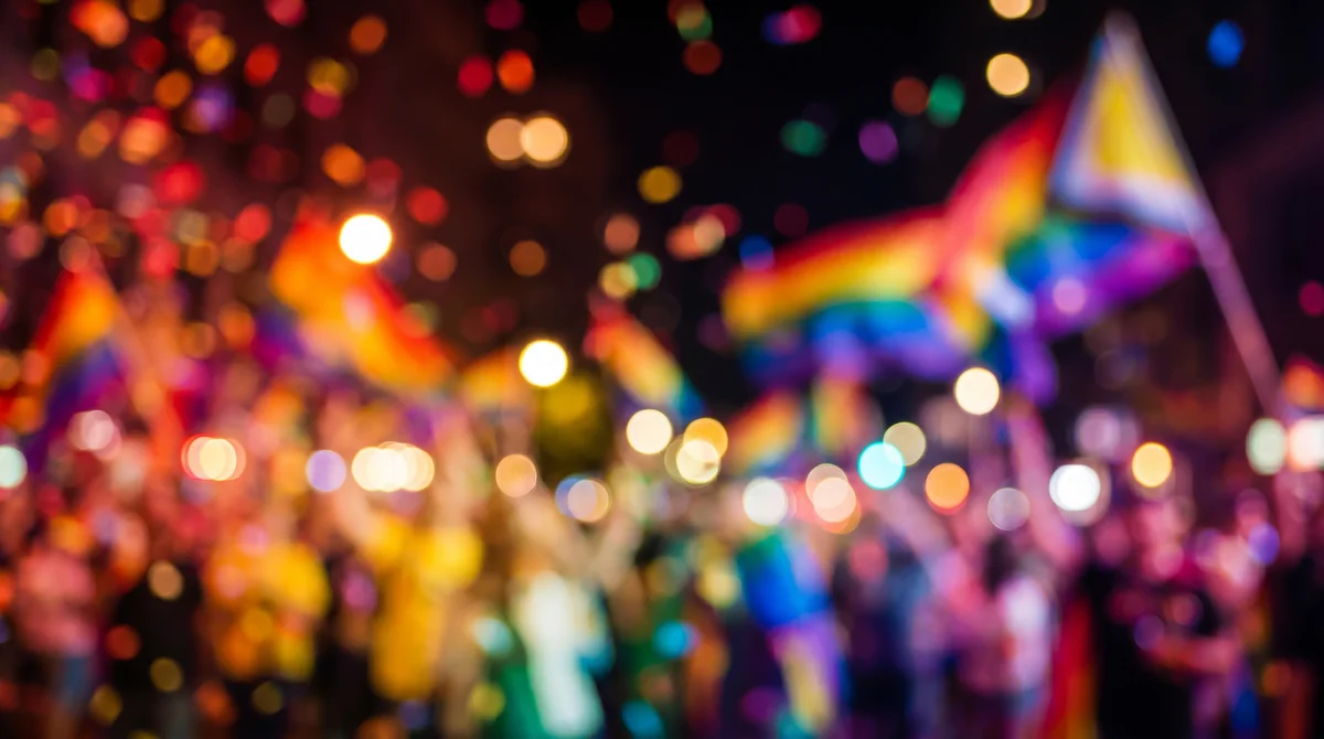 Celebración de la Identidad: Abrazando tu Yo Auténtico en el Mundo de las Citas